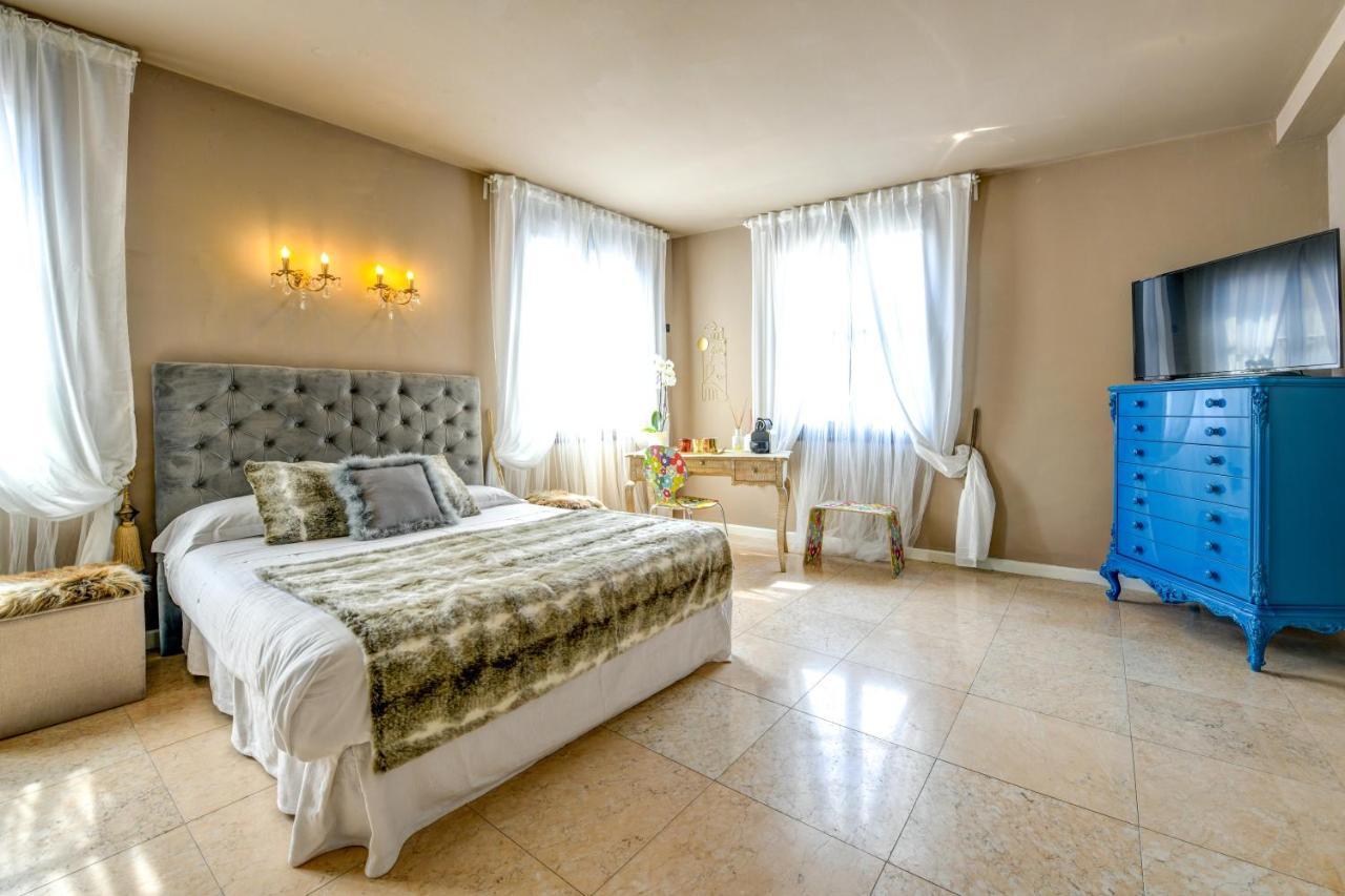 Prestige Suite Sirmione Buitenkant foto