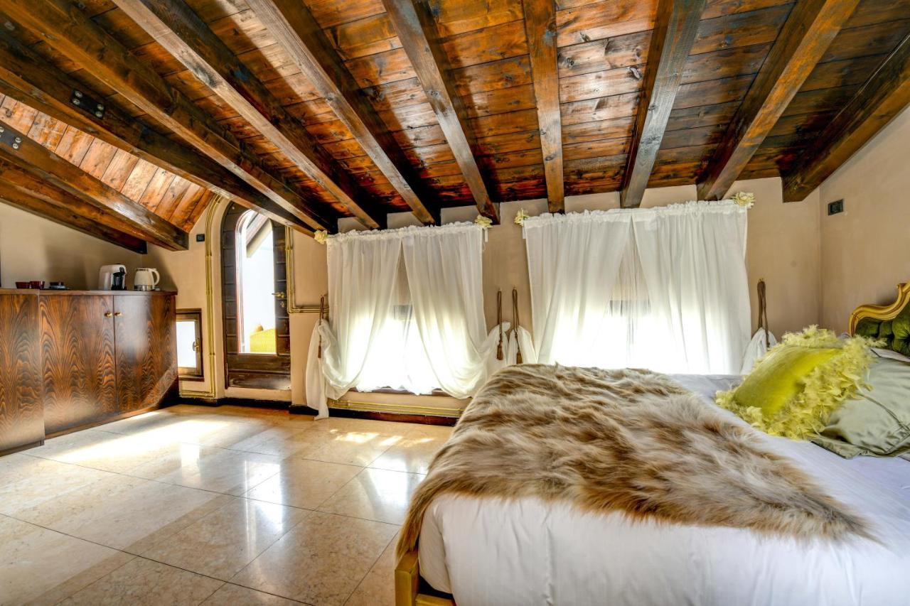 Prestige Suite Sirmione Buitenkant foto