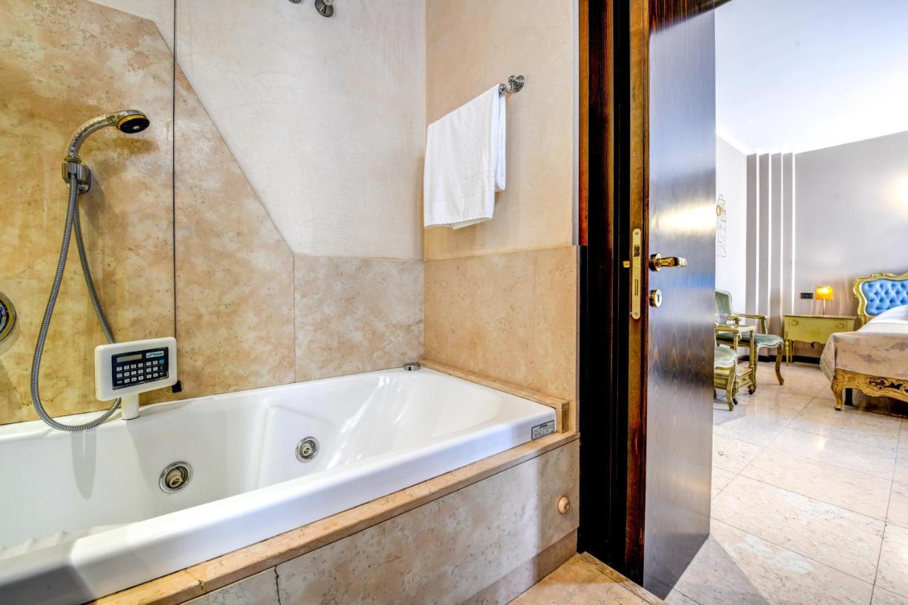 Prestige Suite Sirmione Buitenkant foto