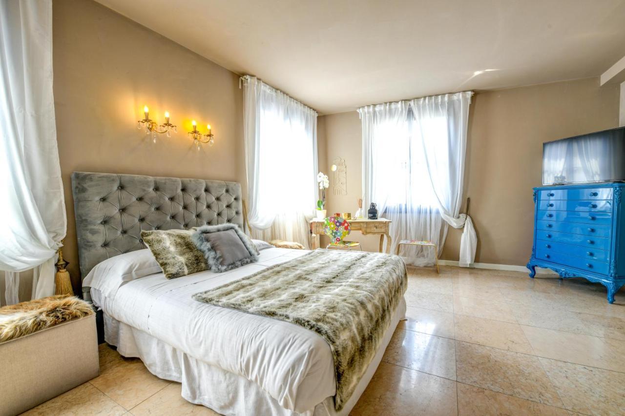 Prestige Suite Sirmione Buitenkant foto