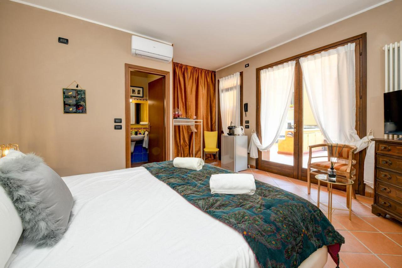 Prestige Suite Sirmione Buitenkant foto